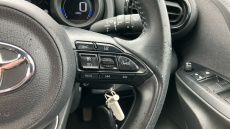 Toyota Yaris 1.5 Hybrid Design 5dr CVT Hybrid Hatchback